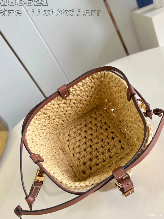 PURSE NOÉ VUITTON LOUIS 0822